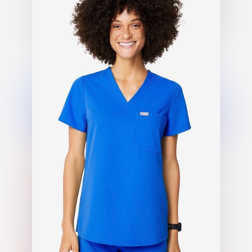 FIGS |‎ Catarina one Pocket Scrub Top | XS | Excellent condition!!